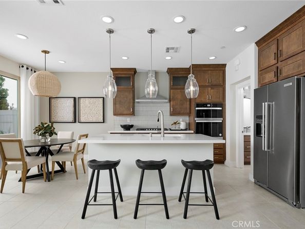 101 Moonflower Road, Rancho Mission Viejo CA 92694