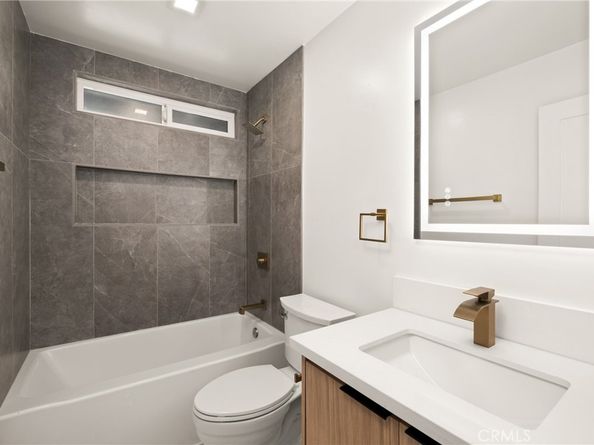 4282 Robbins Street, San Diego CA 92122