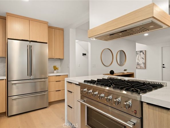 4282 Robbins Street, San Diego CA 92122