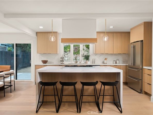 4282 Robbins Street, San Diego CA 92122