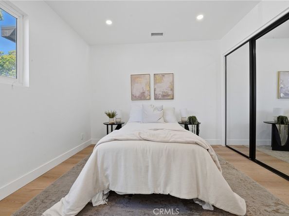 5116 E Wardlow Road, Long Beach CA 90808