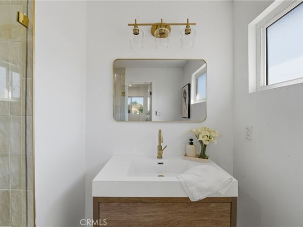 5116 E Wardlow Road, Long Beach CA 90808