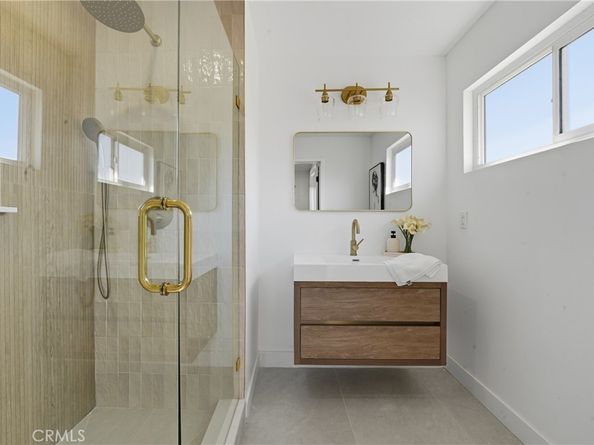 5116 E Wardlow Road, Long Beach CA 90808