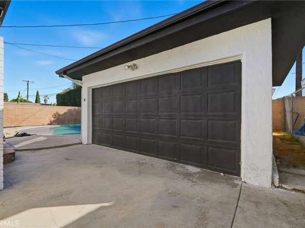 5116 E Wardlow Road, Long Beach CA 90808