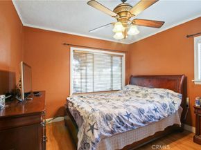 305 E 52nd Street, Long Beach CA 90805