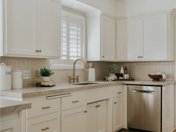 918 S Coral Tree, West Covina CA 91791