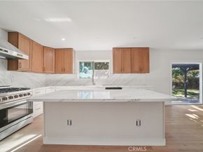 1098 Syracuse, Claremont CA 91711