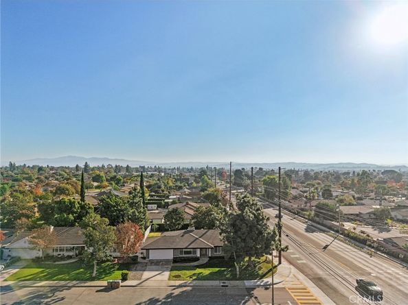 1098 Syracuse, Claremont CA 91711