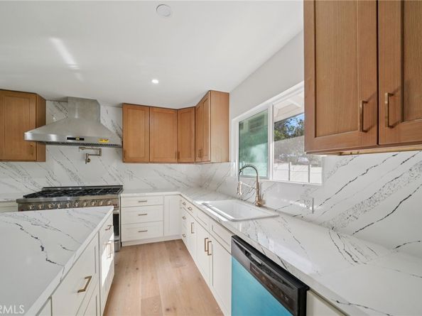 1098 Syracuse, Claremont CA 91711