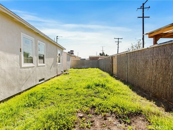 2117 N Keene, Los Angeles CA 90059