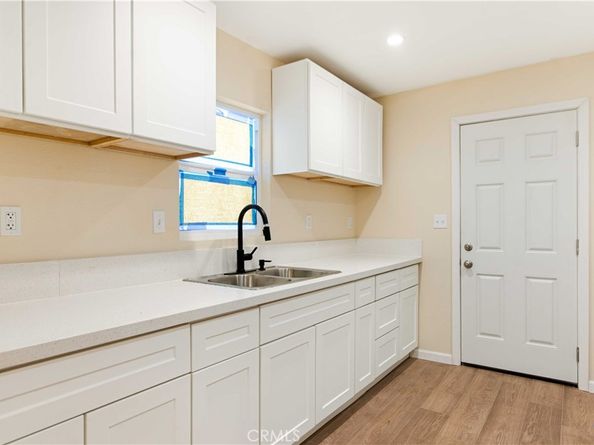 2117 N Keene, Los Angeles CA 90059