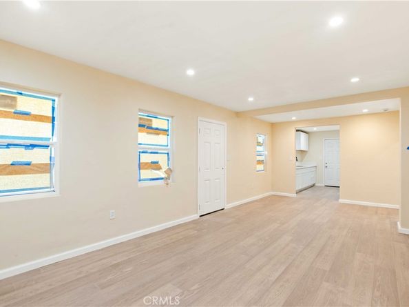 2117 N Keene, Los Angeles CA 90059