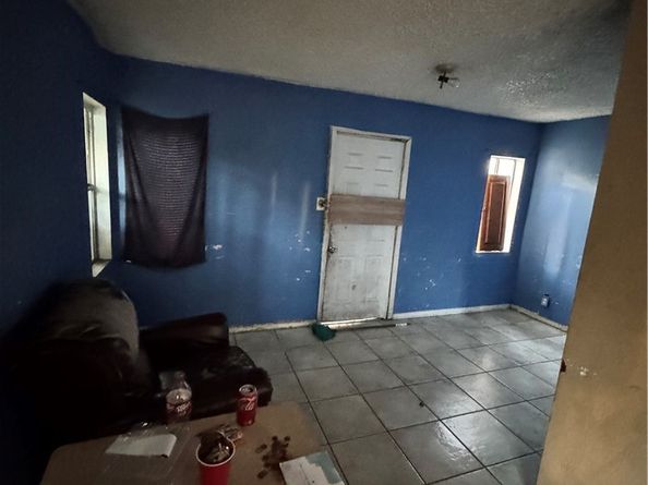 13300 S Largo Avenue, Compton CA 90222