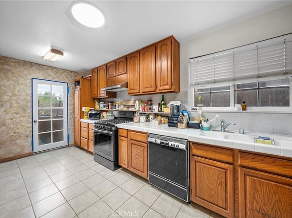 16738 Index, Granada Hills CA 91344