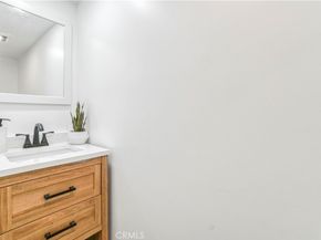 710 W 49th Place, Los Angeles CA 90037