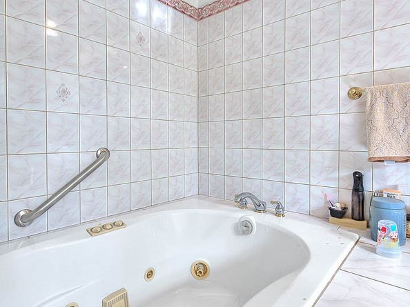 552 W 108th Street, Los Angeles CA 90044