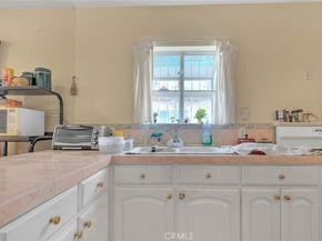 552 W 108th Street, Los Angeles CA 90044