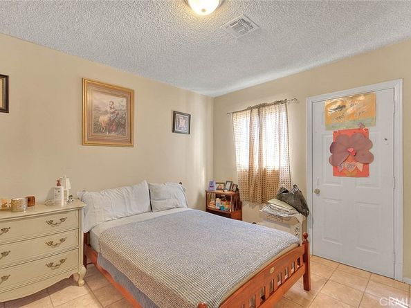 552 W 108th Street, Los Angeles CA 90044