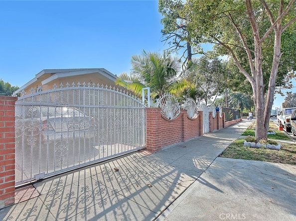 552 W 108th Street, Los Angeles CA 90044