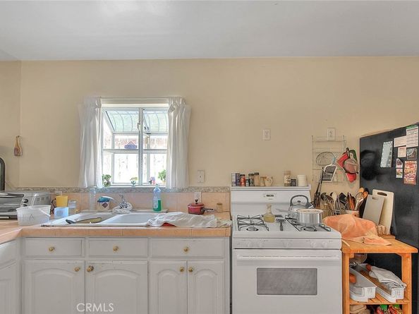 552 W 108th Street, Los Angeles CA 90044