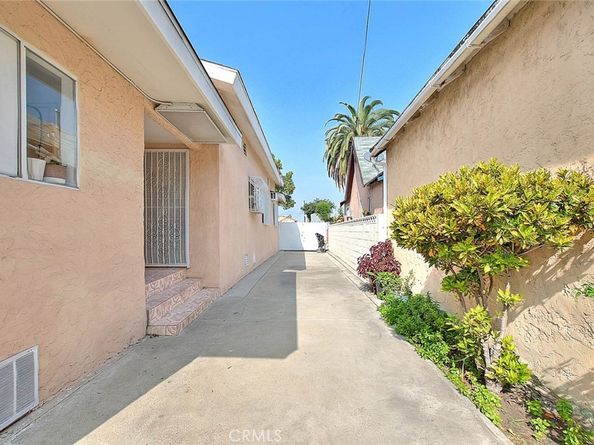 552 W 108th Street, Los Angeles CA 90044
