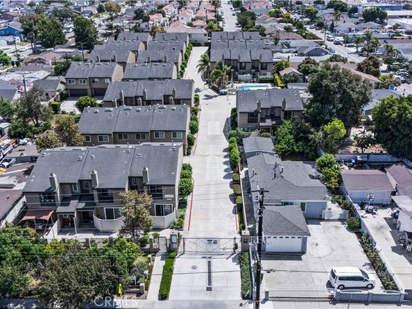 1126 W 228th 16, Torrance CA 90502