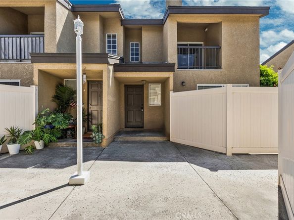 1126 W 228th 16, Torrance CA 90502