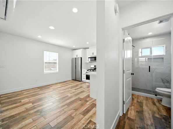 523 W 78th Street, Los Angeles CA 90044