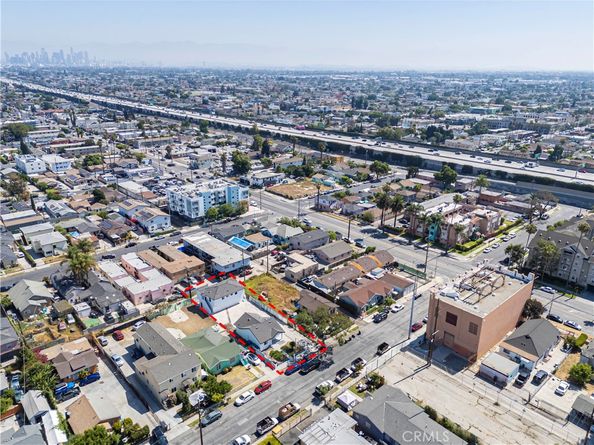 523 W 78th Street, Los Angeles CA 90044