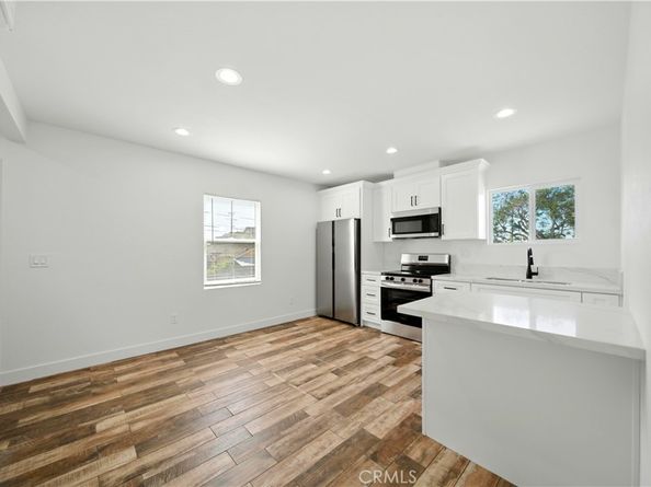 523 W 78th Street, Los Angeles CA 90044