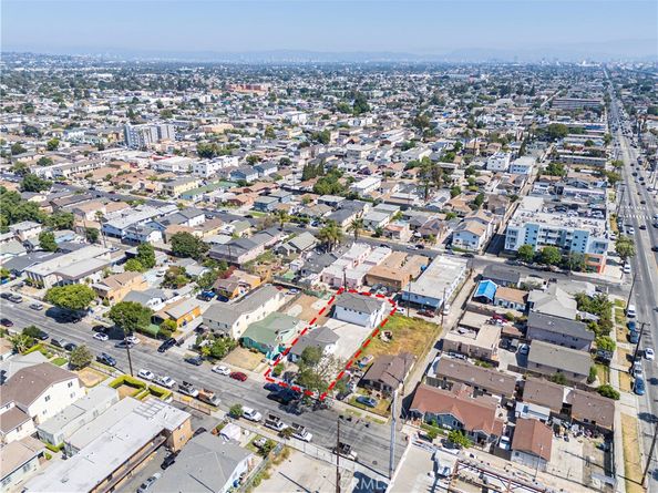 523 W 78th Street, Los Angeles CA 90044