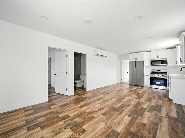 523 W 78th Street, Los Angeles CA 90044