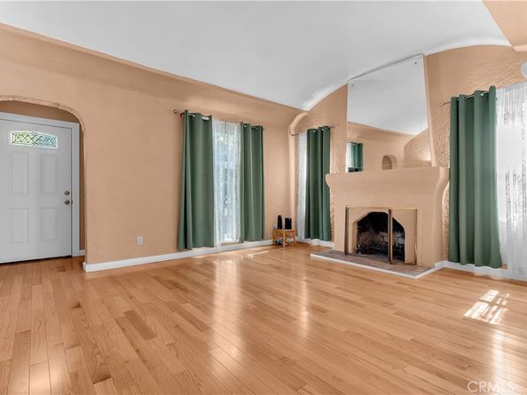 2807 S Bedford, Los Angeles CA 90034