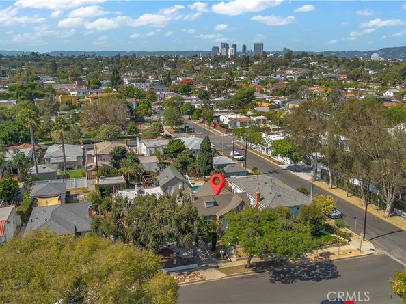 2807 S Bedford, Los Angeles CA 90034