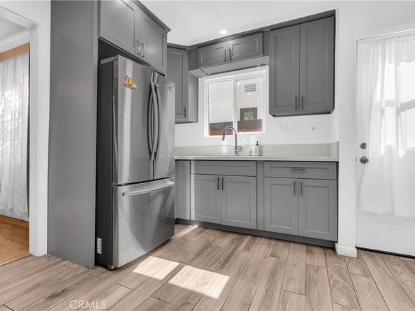 2807 S Bedford, Los Angeles CA 90034