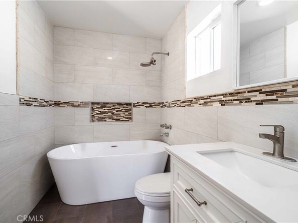 2432 E 112th Place, Los Angeles CA 90059