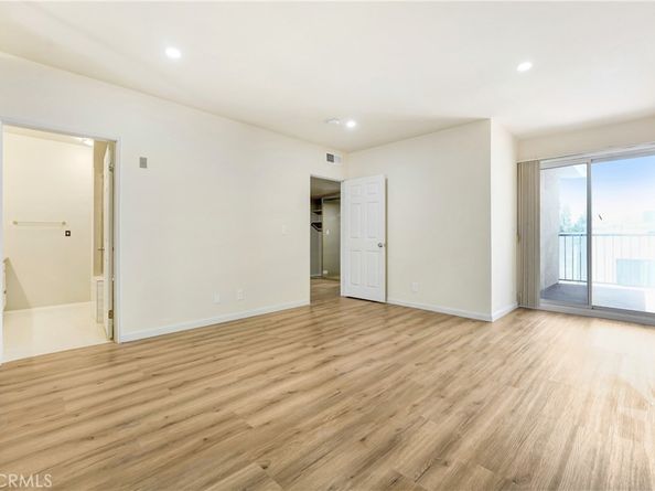 4189 Vineland Avenue 108, North Hollywood CA 91602