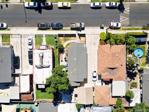 9608 Beach Street, Los Angeles CA 90002