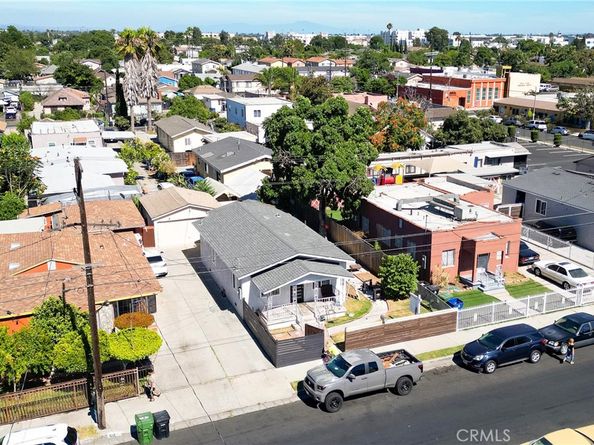 9608 Beach Street, Los Angeles CA 90002