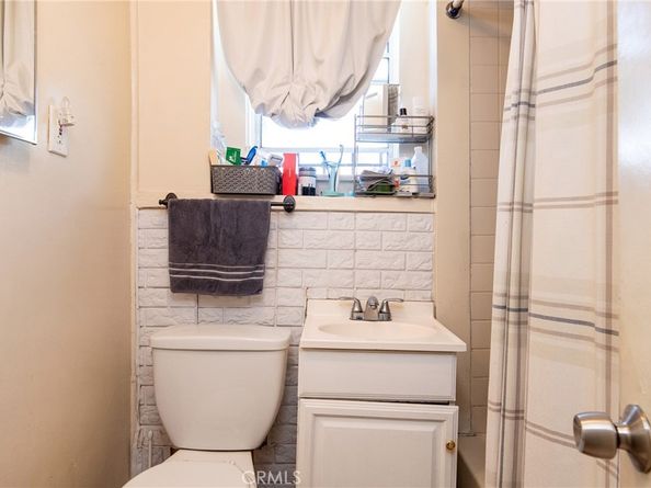 126 E 95th Street, Los Angeles CA 90003