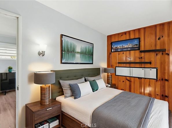 532 Rosecrans Avenue, Manhattan Beach CA 90266