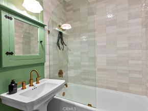 1160 N Madison Ave, Hollywood CA 90029