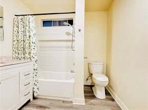 323 W 47th Place, Los Angeles CA 90037