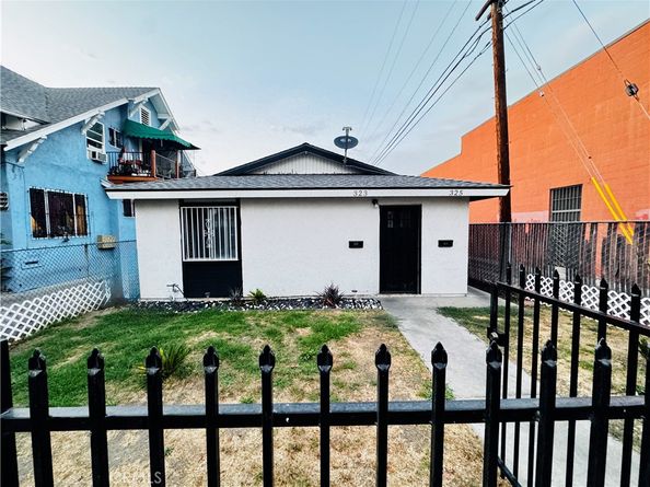 323 W 47th Place, Los Angeles CA 90037