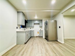 323 W 47th Place, Los Angeles CA 90037