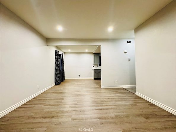 323 W 47th Place, Los Angeles CA 90037