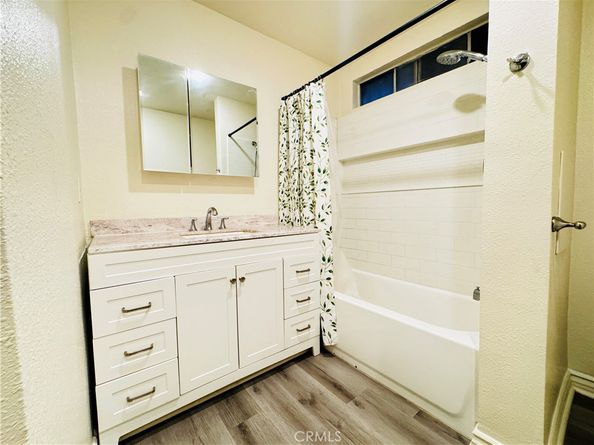 323 W 47th Place, Los Angeles CA 90037