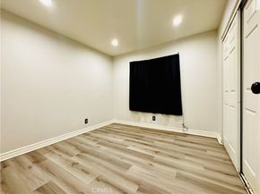 323 W 47th Place, Los Angeles CA 90037