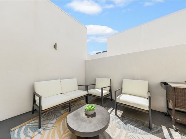 168 S Monterey Street 512, Alhambra CA 91801