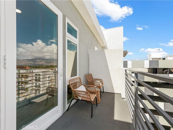 168 S Monterey Street 512, Alhambra CA 91801